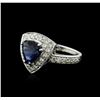 Image 2 : 18KT White Gold 2.25ct Sapphire and Diamond Ring