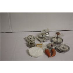 Cookie cutters and shakers