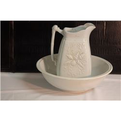 Ironstone washstand  set