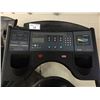 Image 2 : LIFE FITNESS 9500HR COMMERCIAL TREADMILL WITH FLEXDECK