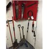 Image 1 : LOT OF SHOVELS AND SAWS