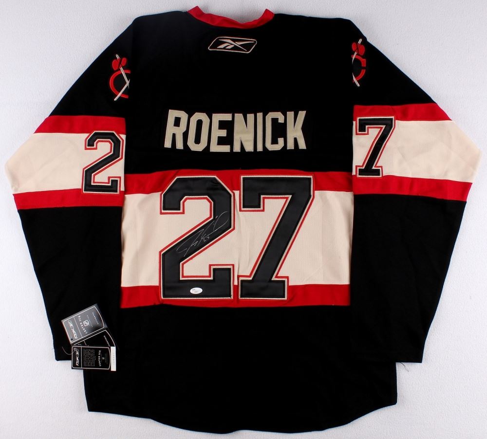 blackhawks throwback jersey