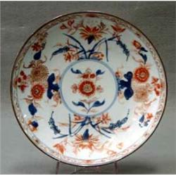 ORIENTAL WORKS OF ART 1, SKÅLFAT, DEKOR AV BLOMMOR I BLÅTT OCH RÖTT, IMARI, KINA 1700-TAL, D22…