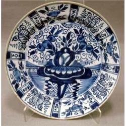 EUROPEAN CERAMIC 1, FAT, FAJANS, BLÅ BLOMSTERDEKOR, DELFT, HOLLAND 1700-TAL, D30 (KANTSKADOR)…