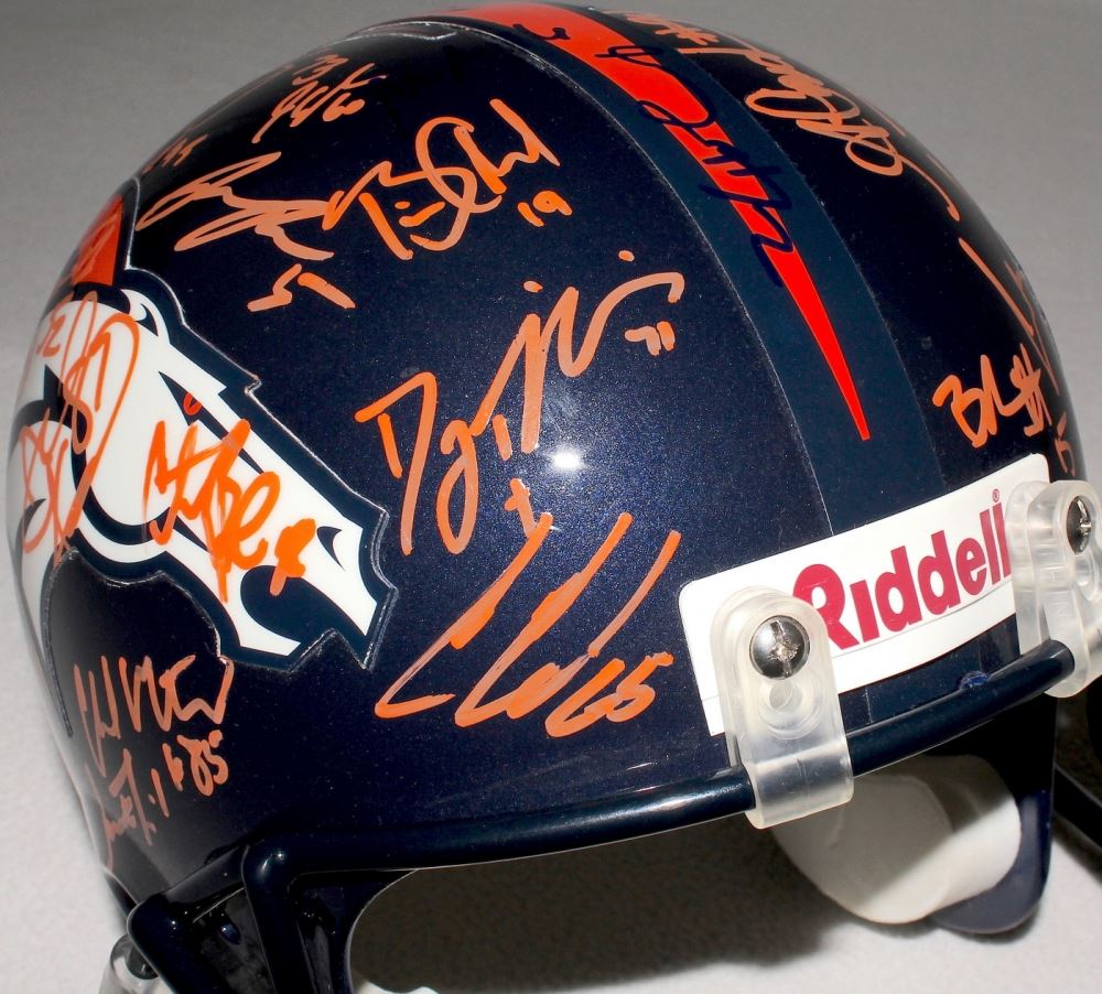 TeamSigned 2006 Denver Broncos FullSize Helmet with (52) Signatures