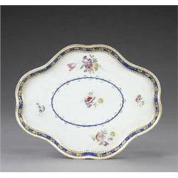 A Derby solitaire tray, - A Derby solitaire tray, of quatrefoil outline, painted to the centre,...