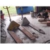 Image 1 : Lot of (2) Pallet Jacks