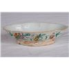Image 2 : [CHINESE] EARLY 20TH CENTURY FAMILLE ROSE PROCELAIN LOTUS LEAF SHAPED PLATE PAINTED WITH PEACHES L:6