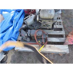 BLACK & DECKER VALVE GRINDER (#28)