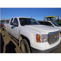 2008 GMC SIERRA 2500 HD TRUCK