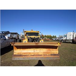 IH S1900 SINGLE AXLE SANDING TRUCK