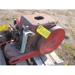 IH LB 3-5 HP ENGINE