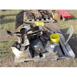 PALLET - ASSORTED ENGINE PARTS