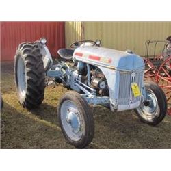 FORD 9N TRACTOR