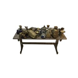 National Treasure Treasure Room Artifacts: Treasure Table