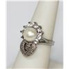 Image 2 : WHTE PEARL AND CZ RING