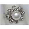 Image 2 : WHITE PEARL FLOWER CZ RING