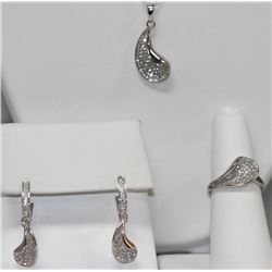 BEAUTIFULL .925 STERLING SILVER  CZ STONE PENDANT SET W