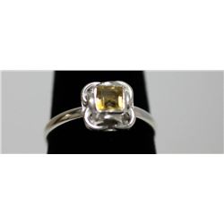 NATURAL 0.85 CTW CITRINE RING .925 STERLING SILVER