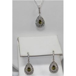 BEAUTIFULL .925 STERLING SILVER GREEN CZ STONE PENDANT