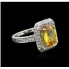 Image 2 : 18KT White Gold GIA Certified 3.74ct Yellow Sapphire and Diamond Ring