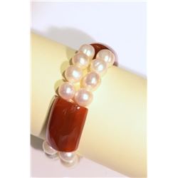 PEARL & CAMEO BRACELET