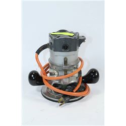 BLACK & DECKER ROUTER