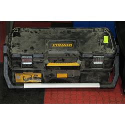 2 IN 1 DEWALT TOTE/ POWER TOOL CASE