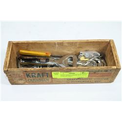 VINTAGE CRAFT CHEESE BOX WITH OLD COLLECTIBLE