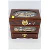 Image 1 : NEW JEWELERY BOX
