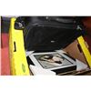 Image 1 : SAMSONITE LAPTOP BAG W/ 11"X14" PICTURE FRAME