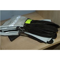 BUNDLE OF WORK GLOVES