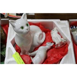 THREE VINTAGE PORCELAIN CATS