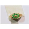 Image 1 : 14kt Yellow Gold Emerald and Diamond Ring