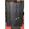 Image 1 : LARGE BLACK METAL DOG KENNEL