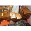 Image 1 : VINTAGE SEWING BOX WITH CONTENTS