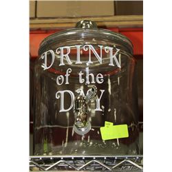 NEW 2 GALLON DRINK DISPENSER ON CHOICE: DRINK OF