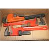 Image 1 : BOX W/ 3 RIDGID PIPE WRENCHES - SPUD