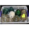 Image 1 : BOX OF 14 VINTAGE INSULATORS
