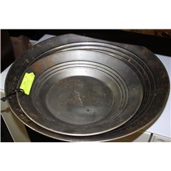 TWO PRO WING GOLD PANS