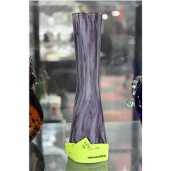 ESTATE PURPLE ART GLASS VASE