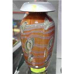 ESTATE BROWN & WHITE ART GLASS VASE