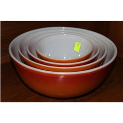 ESTATE PYREX 4-PIECE BOWL SET