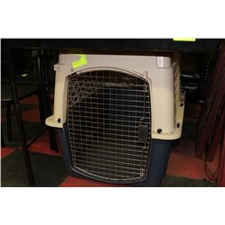 LARGE NEW DOG KENNEL