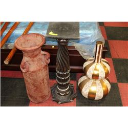 LOT OF 2 VASES & PEDASTAL