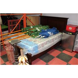 NEW WOOD QUEEN SIZED BEDFRAME