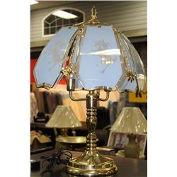 BRASS LAMP WITH GLASS UNICORN MOTIF SHADE