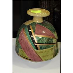 CONTEMPORARY ABSTRACT VASE