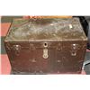 Image 1 : ESTATE VINTAGE STORAGE TRUNK