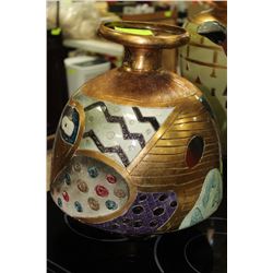 CONTEMPORARY ABSTRACT VASE